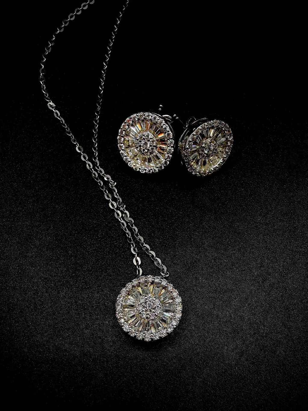 Eterna Shine Set – Silver Jewelry Set