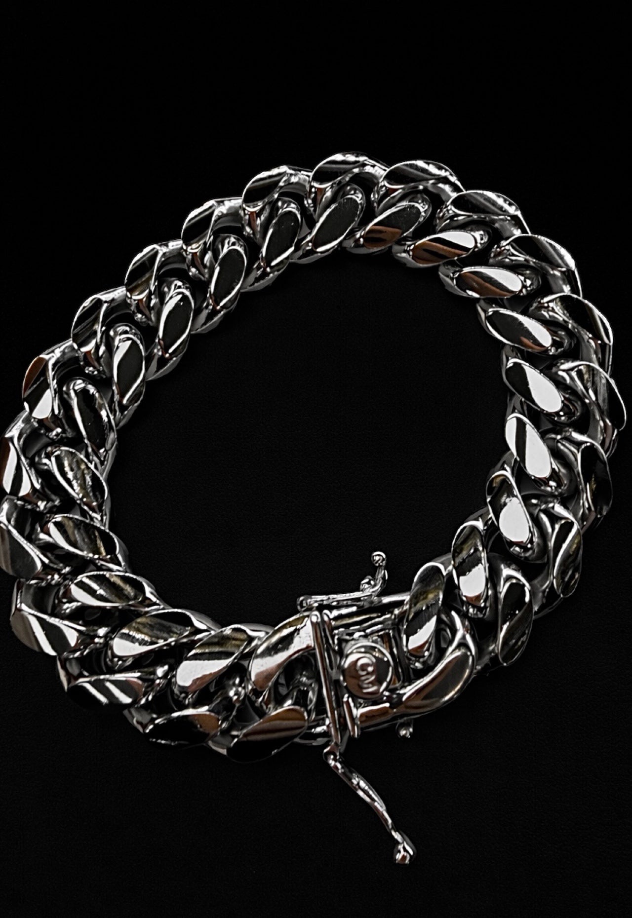 Elite Heavy Cuban Link Bracelet – Gold Statement Edition